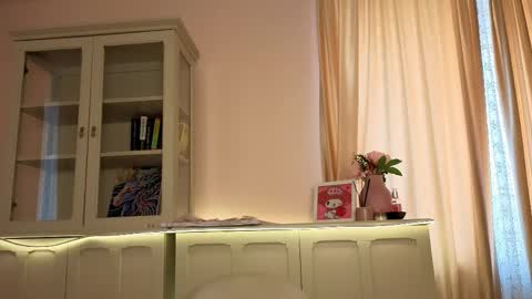 Snapshot of alisia_mars chatting on March 2026 07:14:01 AM Alisia online show from March 2026 07:14:01 AM