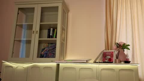 Snapshot of alisia_mars chatting on March 2026 07:58:01 AM Alisia online show from March 2026 07:58:01 AM