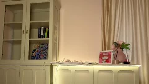 Snapshot of alisia_mars chatting on March 2026 04:46:01 AM Alisia online show from March 2026 04:46:01 AM