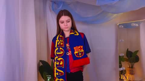 Snapshot of alisia_spinnet chatting on December 2024 07:24:02 AM Alisia online show from December 2024 07:24:02 AM