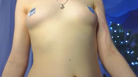 Snapshot of alisia_spinnet chatting on December 2024 01:13:02 PM Alisia online show from December 2024 01:13:02 PM