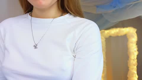 Snapshot of alisia_spinnet chatting on January 2025 10:27:02 AM Alisia online show from January 2025 10:27:02 AM