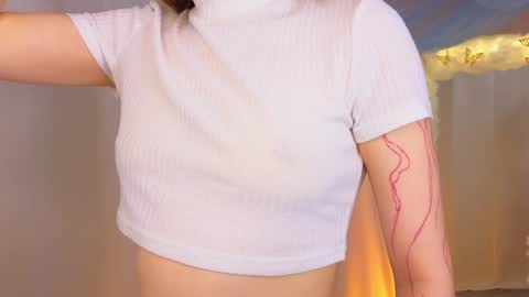 Snapshot of alisia_spinnet chatting on January 2025 01:21:02 PM Alisia online show from January 2025 01:21:02 PM