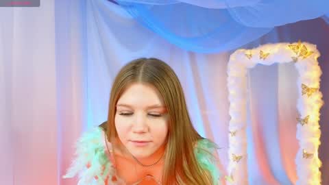 Snapshot of alisia_spinnet chatting on January 2025 07:21:01 AM Alisia online show from January 2025 07:21:01 AM