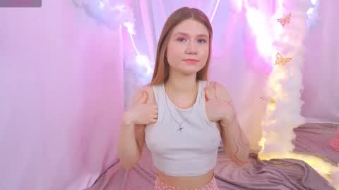 Snapshot of alisia_spinnet chatting on October 2025 03:56:02 PM Alisia online show from October 2025 03:56:02 PM