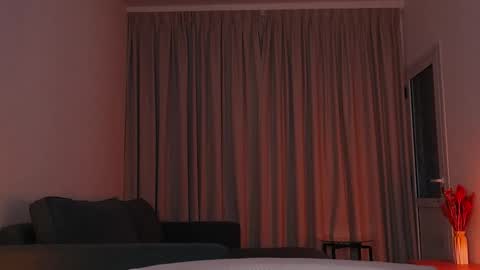 Alison  online show from December 2025 09:51:02 AM