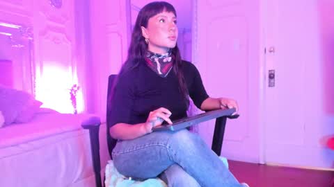 Alison Fishert online show from February 2025 11:51:01 AM