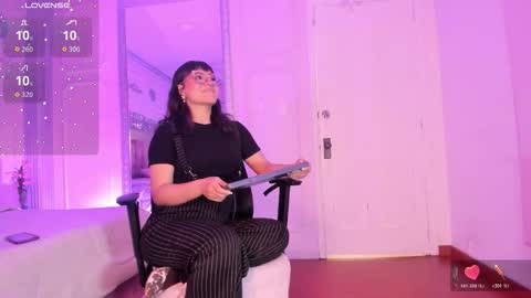 Alison Fishert online show from December 2025 12:36:01 PM