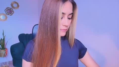 Snapshot of aliss_es chatting on April 2026 04:34:01 PM ALISS online show from April 2026 04:34:01 PM