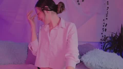 Snapshot of alissa_cute1 chatting on September 2025 10:10:02 PM Mia online show from September 2025 10:10:02 PM