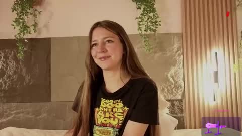 Snapshot of alissa_cute1 chatting on November 2025 03:34:01 PM Mia online show from November 2025 03:34:01 PM