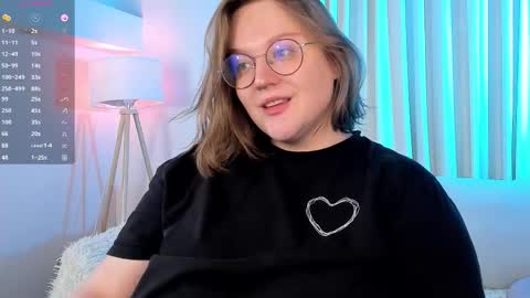 Alissa online show from November 2025 04:29:01 PM