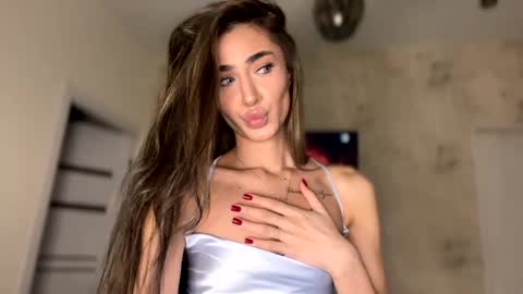 Alissa online show from April 2026 01:03:02 PM