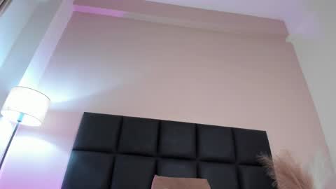 Snapshot of alissanix chatting on March 2026 01:40:02 AM AlissaNix online show from March 2026 01:40:02 AM