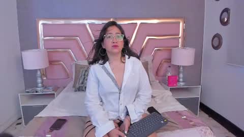alissbluumm online show from June 2026 11:53:01 AM