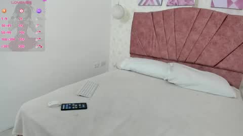 Snapshot of alisse_hall chatting on April 2026 12:34:02 PM Alisse online show from April 2026 12:34:02 PM