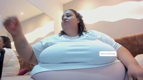 Alisson online show from November 2025 11:21:01 AM