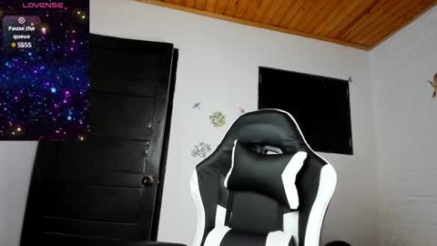 Snapshot of alisson_hoffman05 chatting on December 2024 09:52:01 PM Alisson hoffman05 online show from December 2024 09:52:01 PM