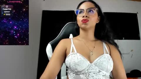 Snapshot of alisson_hoffman05 chatting on January 2025 04:04:01 AM Alisson hoffman05 online show from January 2025 04:04:01 AM