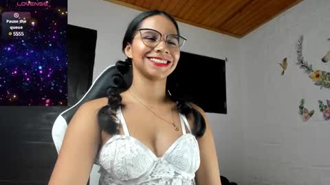 Snapshot of alisson_hoffman05 chatting on February 2025 01:40:01 AM Alisson hoffman05 online show from February 2025 01:40:01 AM