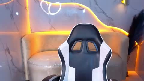 Snapshot of alisson_tx_ chatting on April 2026 08:03:01 PM alisson_tx_ online show from April 2026 08:03:01 PM