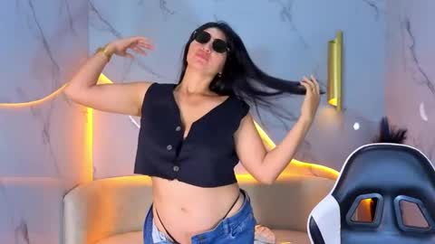 Snapshot of alisson_tx_ chatting on April 2026 07:50:02 PM alisson_tx_ online show from April 2026 07:50:02 PM