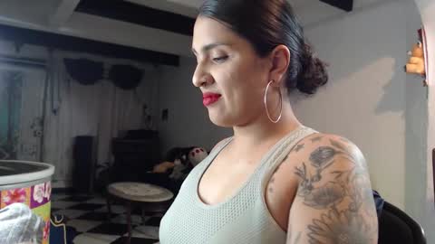 Alix online show from September 2025 01:42:02 AM