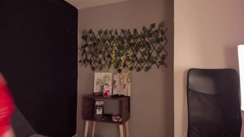 alixon online show from December 2024 02:10:01 AM