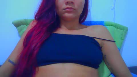 Snapshot of alixxe_ chatting on October 2025 12:56:02 PM alixxe_ online show from October 2025 12:56:02 PM