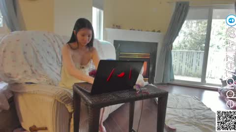 Alize Zaide online show from February 2025 07:26:01 PM