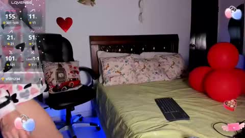 Andrea..... online show from February 2025 11:53:02 PM