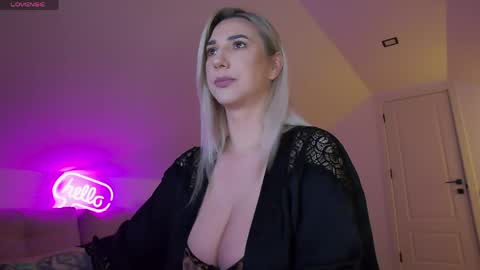 A day u didnt smile is a lost day online show from April 2026 04:28:02 AM