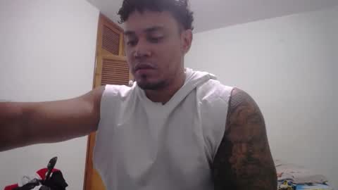 Snapshot of allen_ferrer10 chatting on May 2026 03:12:01 AM allen_ferrer10 online show from May 2026 03:12:01 AM