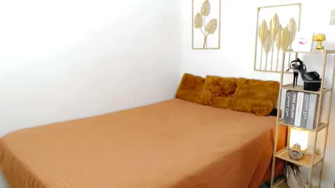 Your Lovely Allena online show from November 2025 04:40:01 AM