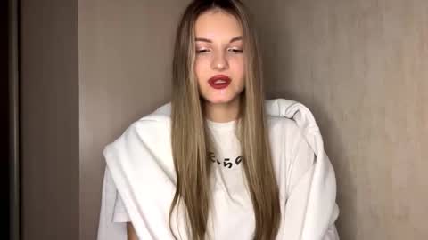 Emily online show from January 2026 08:06:02 AM