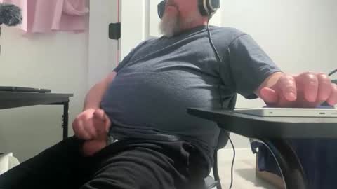 Allergictolove online show from March 2026 09:04:02 PM