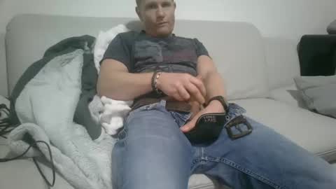 Snapshot of alles594462 chatting on December 2024 05:55:01 PM alles594462 online show from December 2024 05:55:01 PM