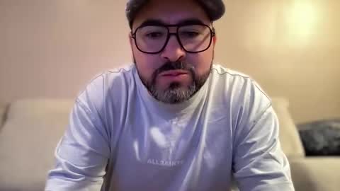 Snapshot of allessandro699 chatting on December 2024 09:19:02 PM Allessandro online show from December 2024 09:19:02 PM