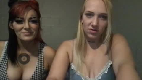 Snapshot of allforthedxll chatting on December 2024 01:50:02 PM allforthedxll online show from December 2024 01:50:02 PM