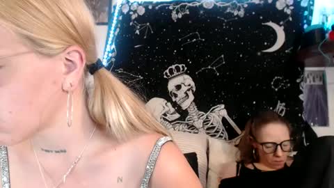 Snapshot of allforthedxll chatting on March 2025 11:01:02 AM allforthedxll online show from March 2025 11:01:02 AM