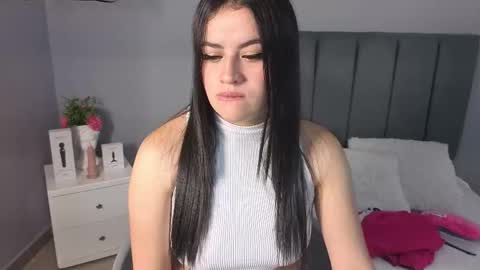 Snapshot of alli_cooper chatting on March 2026 01:27:02 PM Ali online show from March 2026 01:27:02 PM