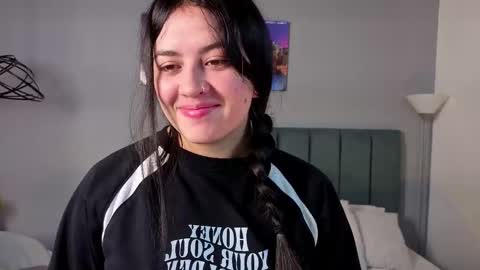 Snapshot of alli_cooper chatting on April 2026 11:23:01 AM Ali online show from April 2026 11:23:01 AM