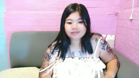 allianahpetit online show from February 2026 03:55:01 PM