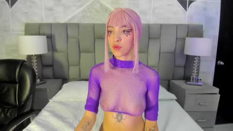 Snapshot of allicerosero chatting on September 2025 04:58:02 AM Allice online show from September 2025 04:58:02 AM