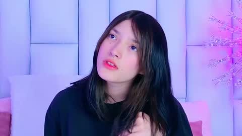 Allicia online show from March 2025 07:15:02 PM