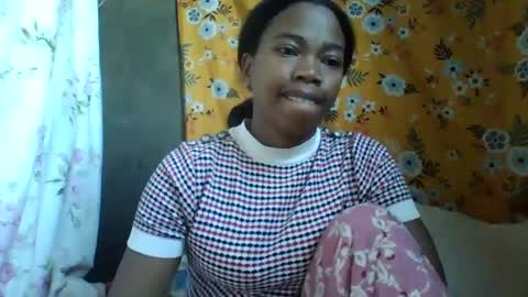 Snapshot of alliciax632770q chatting on June 2026 01:17:02 PM alliciax632770q online show from June 2026 01:17:02 PM