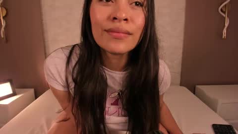 Snapshot of allie_bruce chatting on March 2026 03:23:02 AM A L L I E online show from March 2026 03:23:02 AM