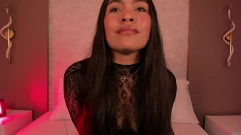 Snapshot of allie_bruce chatting on April 2026 02:42:01 AM A L L I E online show from April 2026 02:42:01 AM