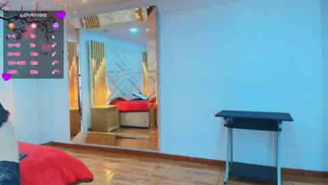 Aliie  online show from November 2025 12:06:01 PM