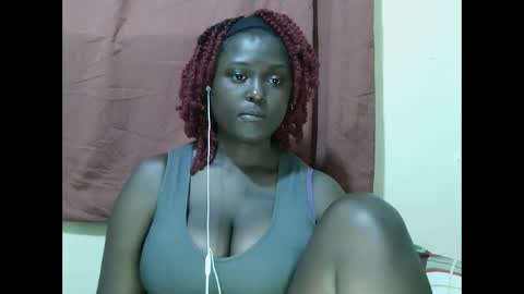 Snapshot of allie_quin chatting on September 2025 01:44:02 PM Allie online show from September 2025 01:44:02 PM